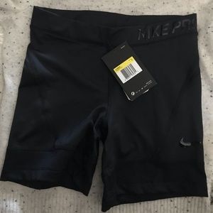 Nike hypercool running shorts
